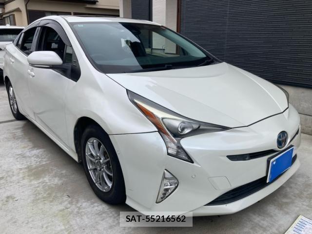 Toyota PRIUS 2016-10 8831163-0