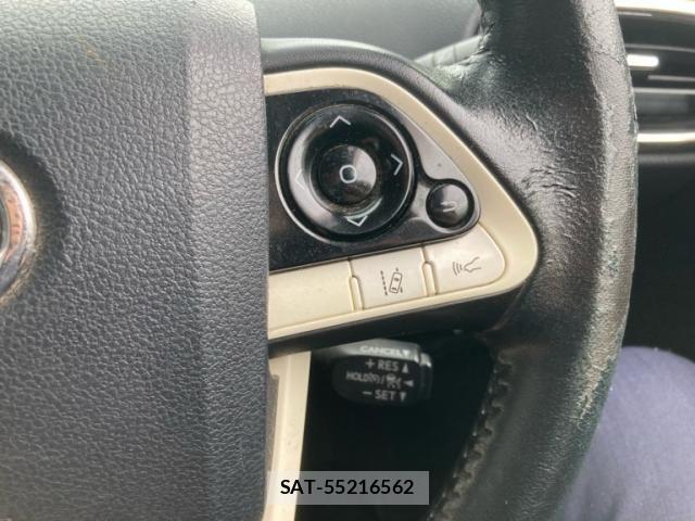 Toyota PRIUS 2016-10 8831163-9
