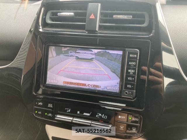 Toyota PRIUS 2016-10 8831163-13