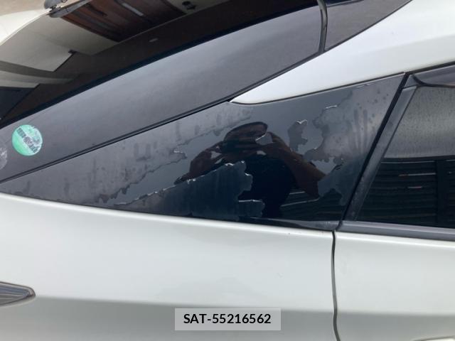 Toyota PRIUS 2016-10 8831163-22