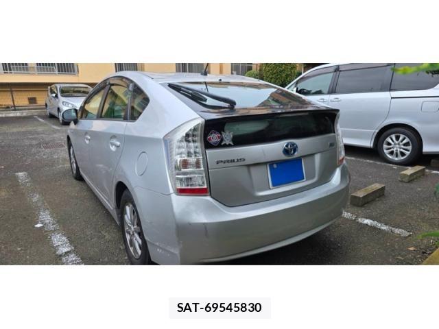 Toyota PRIUS 2010-04 8831176-6