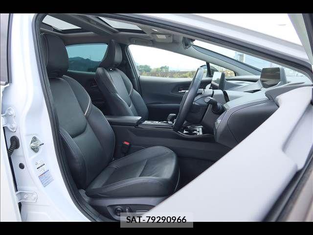 Toyota PRIUS 2023-12 8831093-13