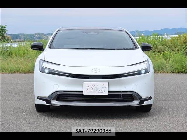 Toyota PRIUS 2023-12 8831093-1