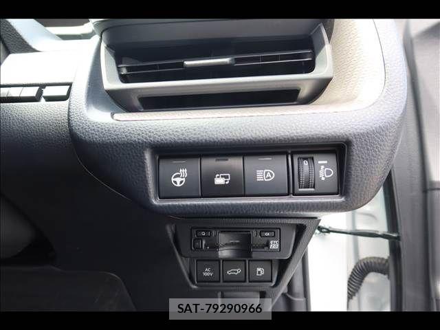 Toyota PRIUS 2023-12 8831093-25