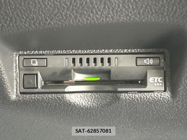 Toyota PRIUS 2017-12 8831145-6