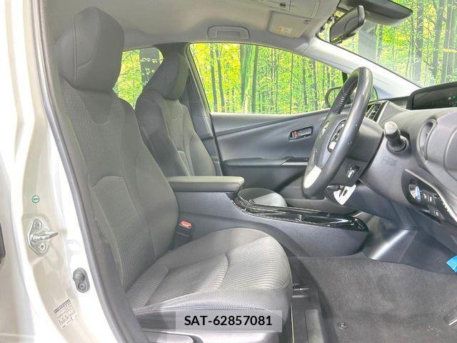 Toyota PRIUS 2017-12 8831145-7