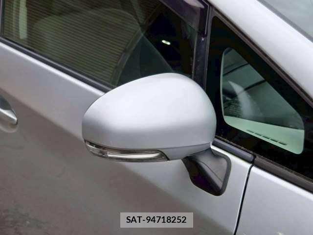 Toyota PRIUS 2010-06 8831168-14