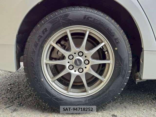 Toyota PRIUS 2010-06 8831168-19