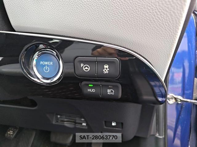 Toyota PRIUS 2016-04 8831133-18