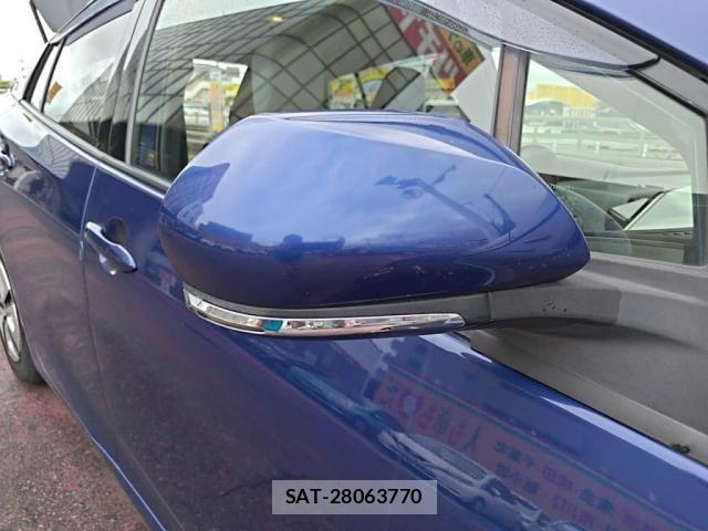 Toyota PRIUS 2016-04 8831133-26