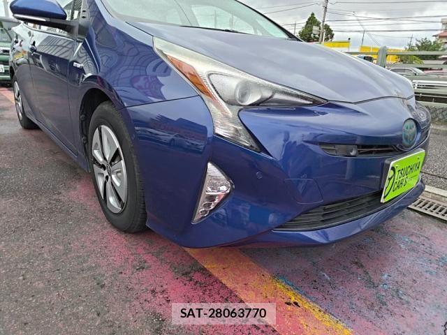 Toyota PRIUS 2016-04 8831133-27