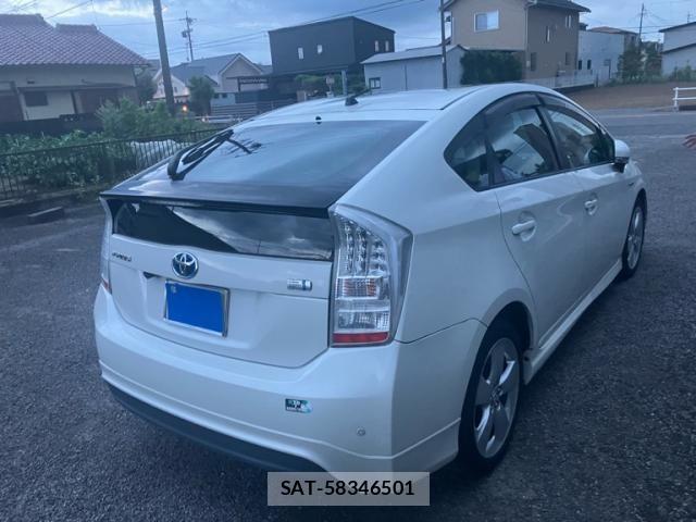 Toyota PRIUS 2009-11 8831185-2