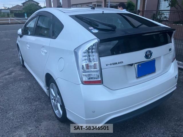 Toyota PRIUS 2009-11 8831185-3