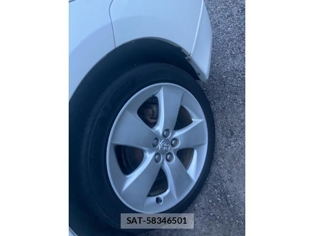 Toyota PRIUS 2009-11 8831185-8