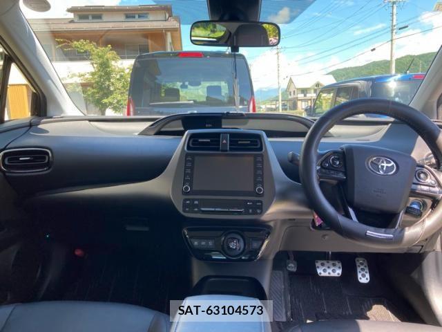 Toyota PRIUS 2022-09 8831120-9