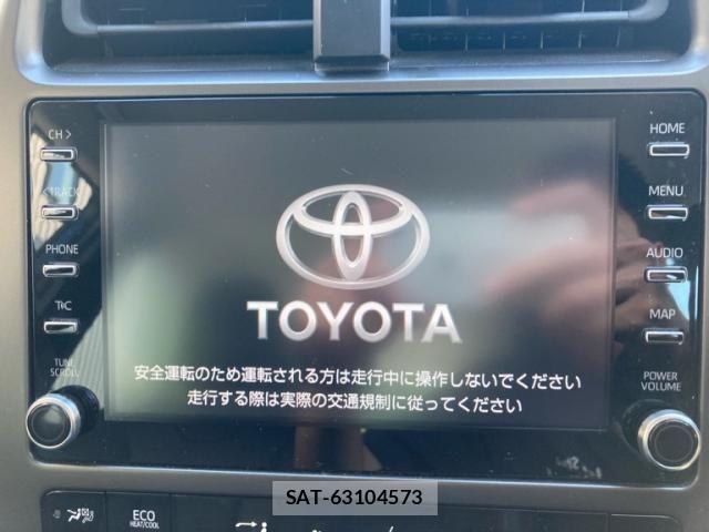 Toyota PRIUS 2022-09 8831120-12