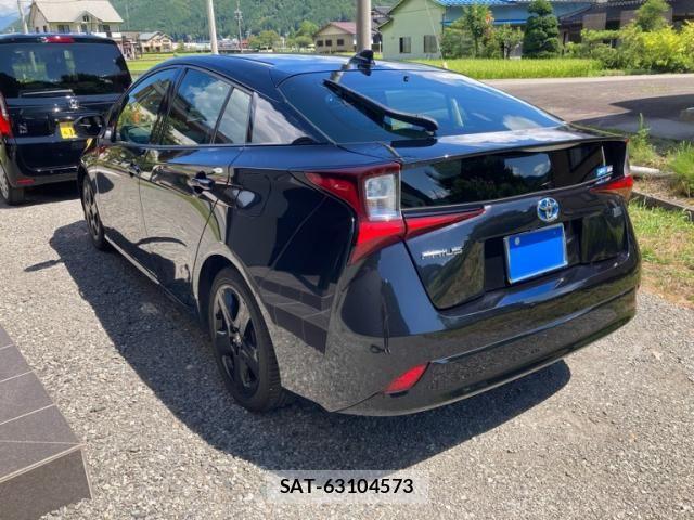 Toyota PRIUS 2022-09 8831120-4