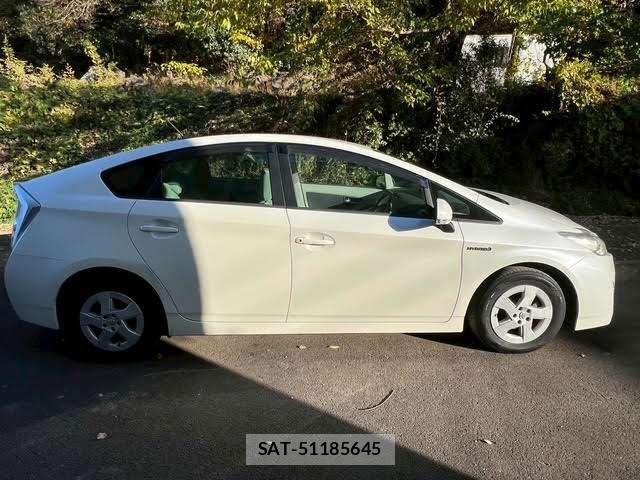 Toyota PRIUS 2010-08 8831172-10