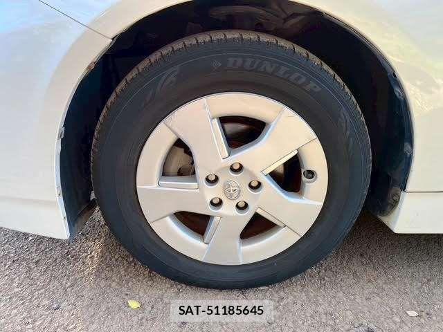 Toyota PRIUS 2010-08 8831172-11