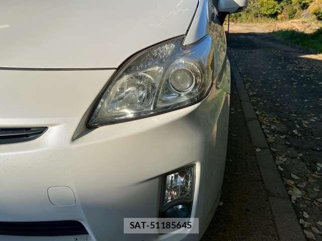 Toyota PRIUS 2010-08 8831172-16