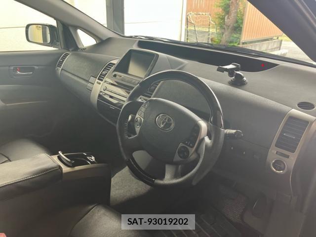 Toyota PRIUS 2008-09 8831178-10