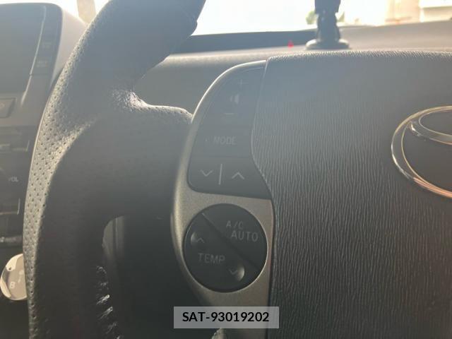 Toyota PRIUS 2008-09 8831178-15