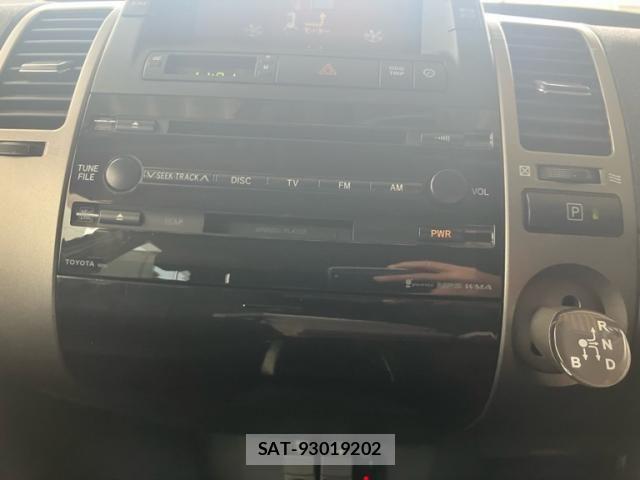 Toyota PRIUS 2008-09 8831178-17
