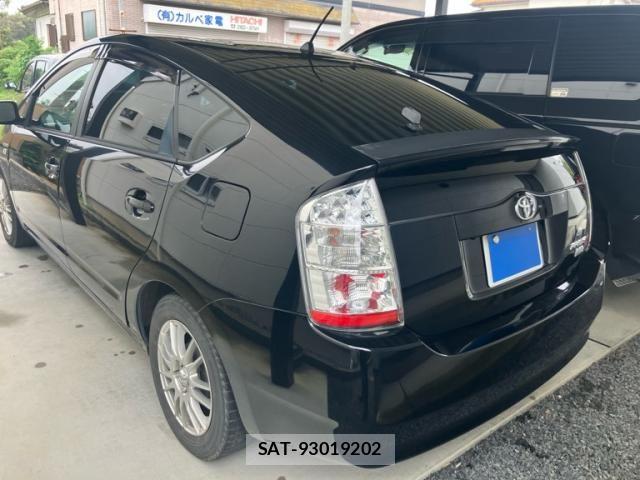 Toyota PRIUS 2008-09 8831178-3