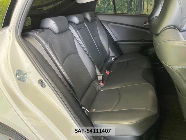 Toyota PRIUS 2016-04 8831118-9