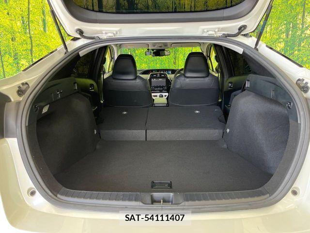 Toyota PRIUS 2016-04 8831118-10