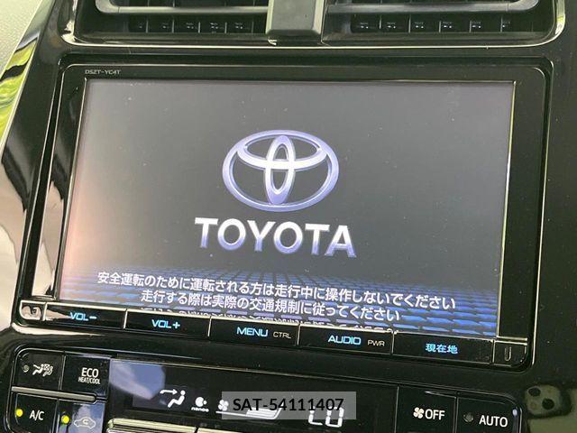 Toyota PRIUS 2016-04 8831118-3