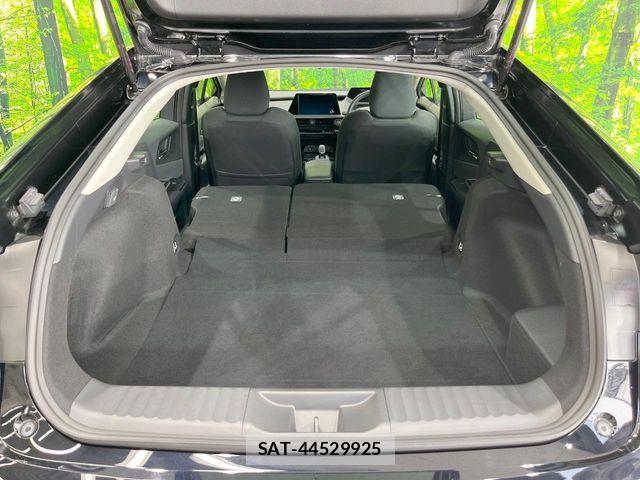 Toyota PRIUS 2025-09 8831102-9