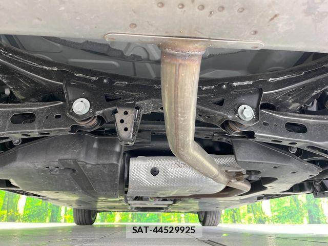 Toyota PRIUS 2025-09 8831102-18