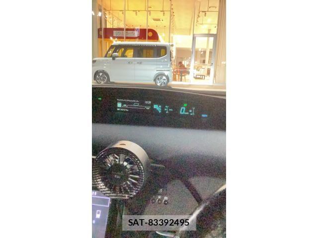 Toyota PRIUS 2010-08 8831189-3