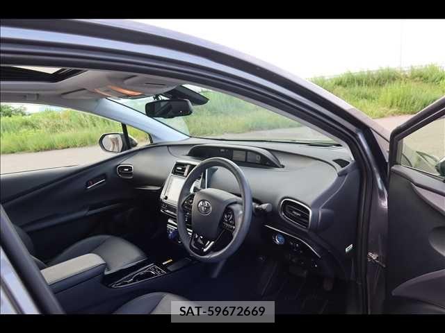 Toyota PRIUS 2021-08 8831103-10