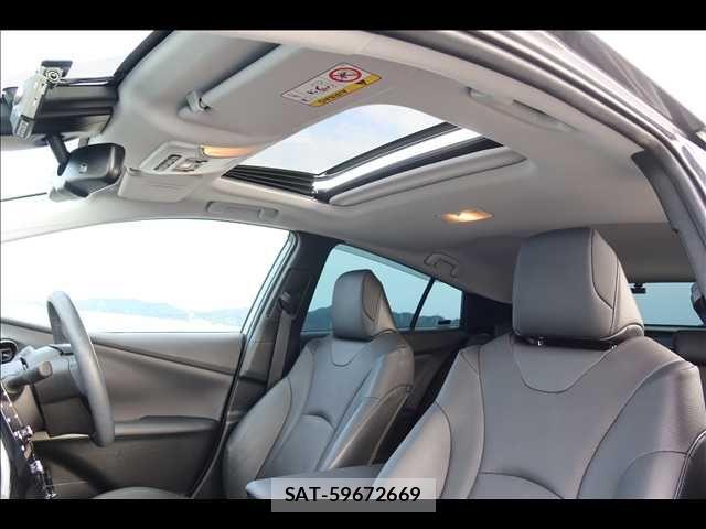 Toyota PRIUS 2021-08 8831103-11