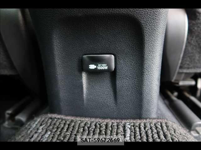 Toyota PRIUS 2021-08 8831103-14