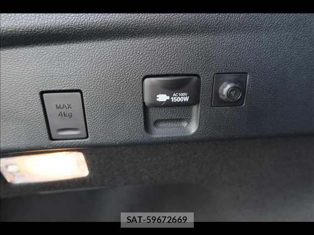 Toyota PRIUS 2021-08 8831103-21