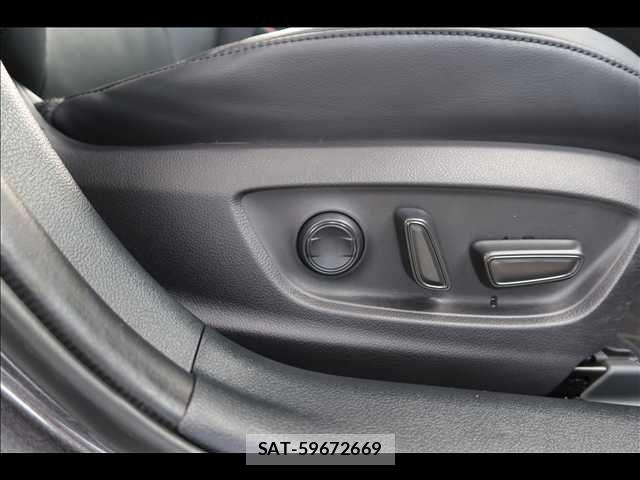 Toyota PRIUS 2021-08 8831103-26