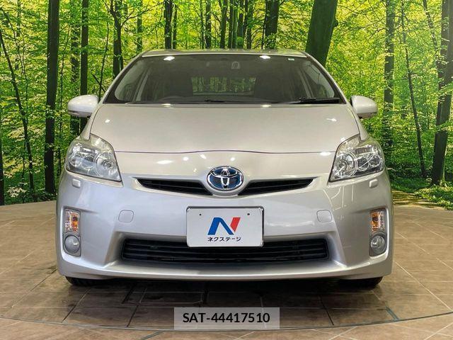 Toyota PRIUS 2012-01 8831160-13