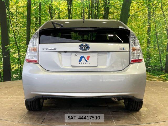 Toyota PRIUS 2012-01 8831160-14