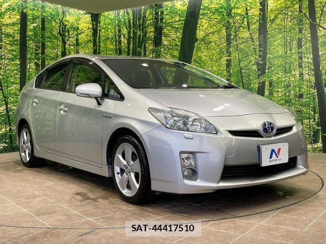 Toyota PRIUS 2012-01 8831160-15