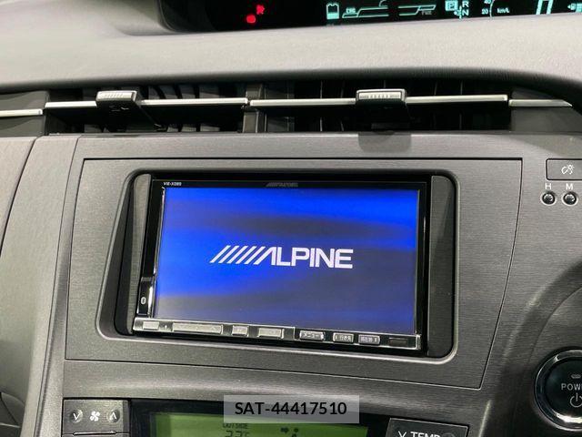 Toyota PRIUS 2012-01 8831160-2
