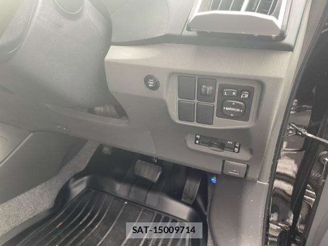 Toyota PRIUS 2010-07 8831192-13