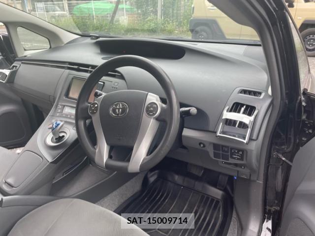 Toyota PRIUS 2010-07 8831192-14