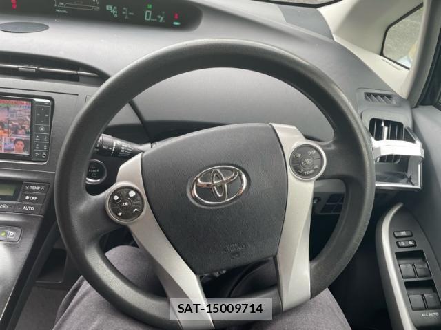 Toyota PRIUS 2010-07 8831192-24