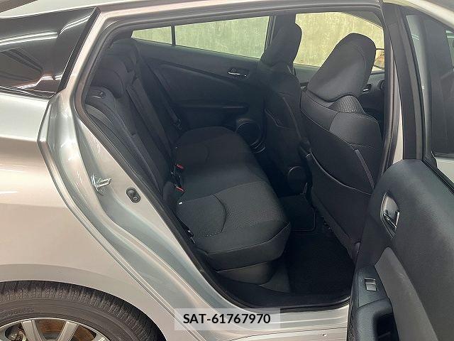 Toyota PRIUS 2021-02 8831123-29