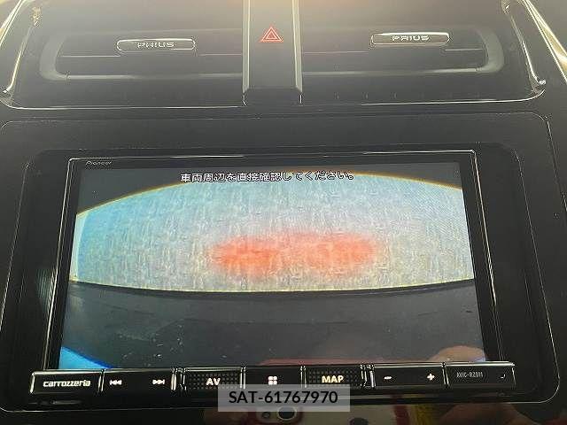 Toyota PRIUS 2021-02 8831123-5