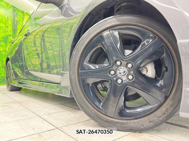 Toyota PRIUS 2022-04 8831113-12