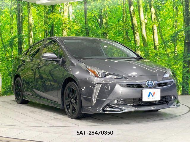 Toyota PRIUS 2022-04 8831113-15